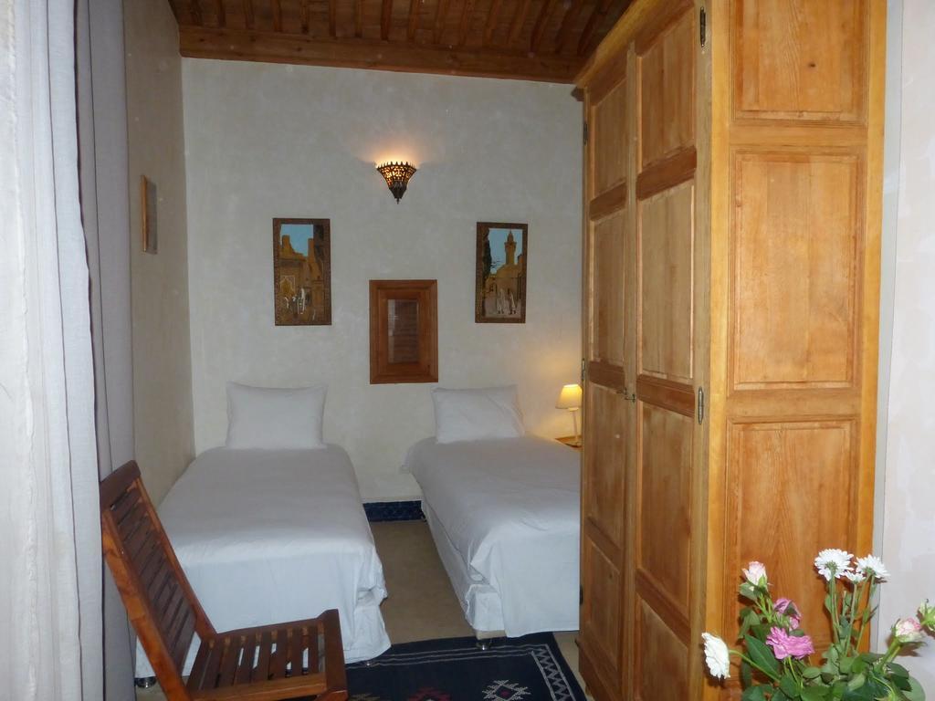 Hotel Dar Essoaoude - Fes Nejjarine Exterior foto